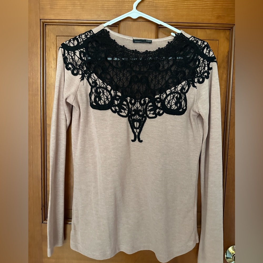 Zara blush top with lace neckline